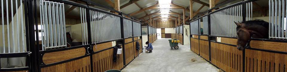 Installations fonctionnelles et spacieuses chez ANdré Sport Equestre à Tinténiac, Ille et Vilaine (35) en Bretagne